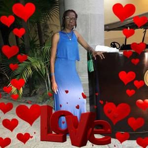 Meet your Posher, Jacqueline